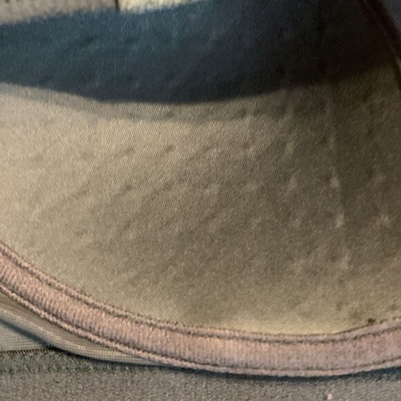 Brooks Size XS razorback gray sports bra NWOT non removable padding - Picture 4 of 7